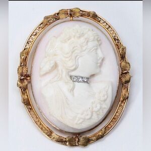 Antique Turn of the Century 10K Gold Ladies Diamond & Pink Shell Cameo Brooch